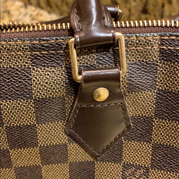 💋Beautiful Authentic Louis Vuitton Speedy 30 Damier Ebene💄 - Picture 13 of 16